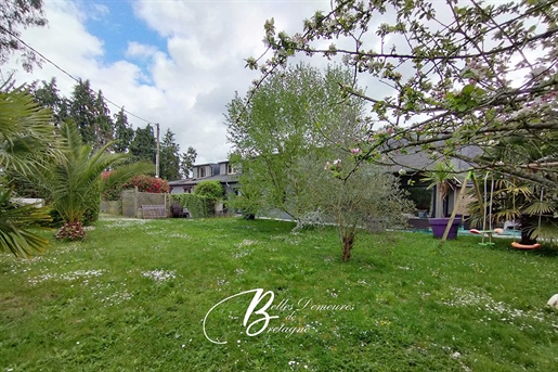 For Sale Beautiful renovated farmhouse 15 km to the beaches Morbihan