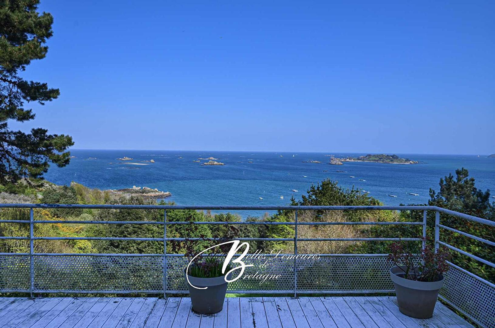 Property with commanding sea view for sale Ploubazlanec, Cotes d'Armor