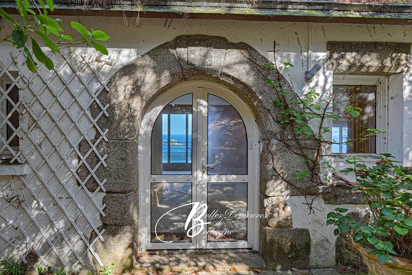 Property with commanding sea view for sale Ploubazlanec, Cotes d'Armor