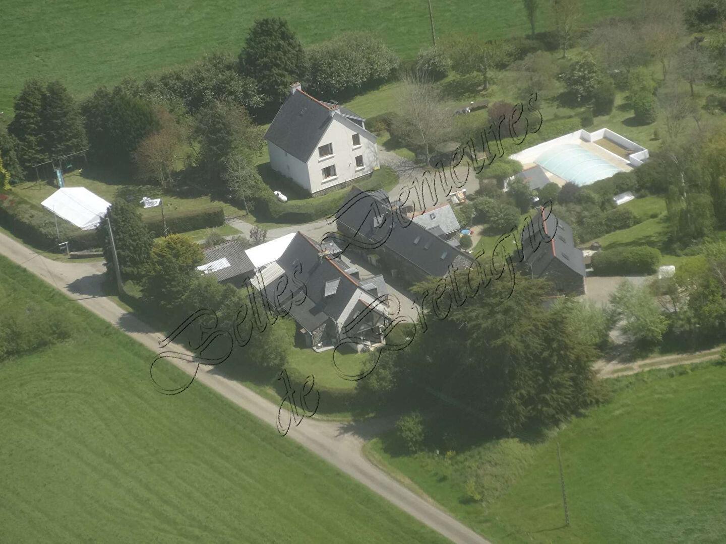 For sale estate complex of 7 houses and outbuildings Cotes d'Armor