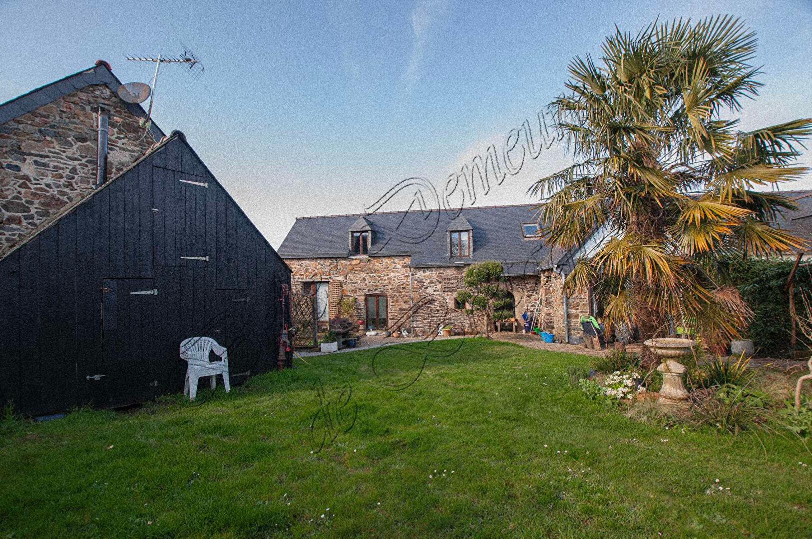 For sale estate complex of 7 houses and outbuildings Cotes d'Armor