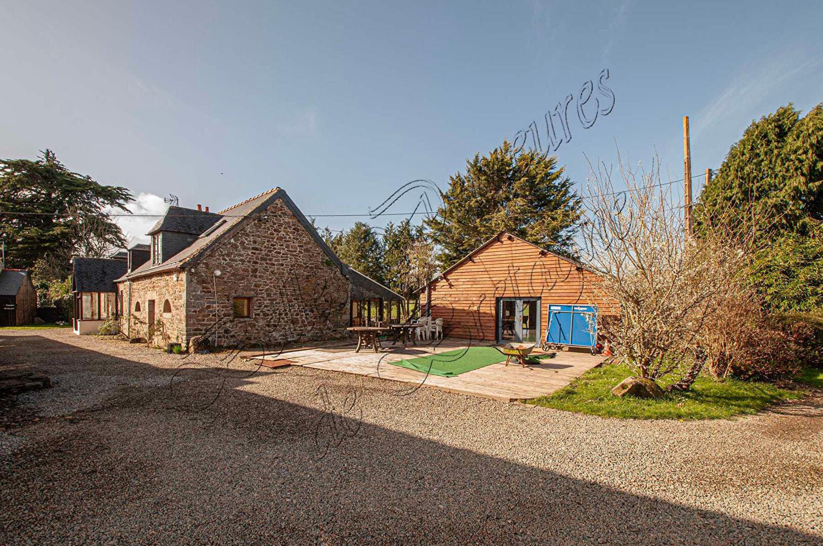 For sale estate complex of 7 houses and outbuildings Cotes d'Armor