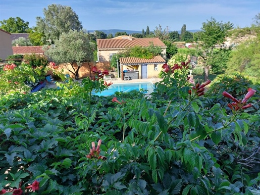 Luberon - Charmantes Haus mit Garten und Swimmingpool