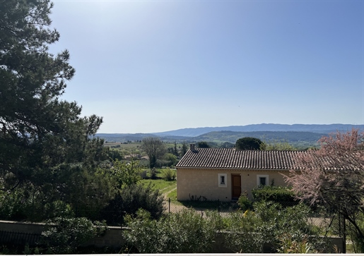 Heart of the Luberon - Great potential - Walking distance from the village