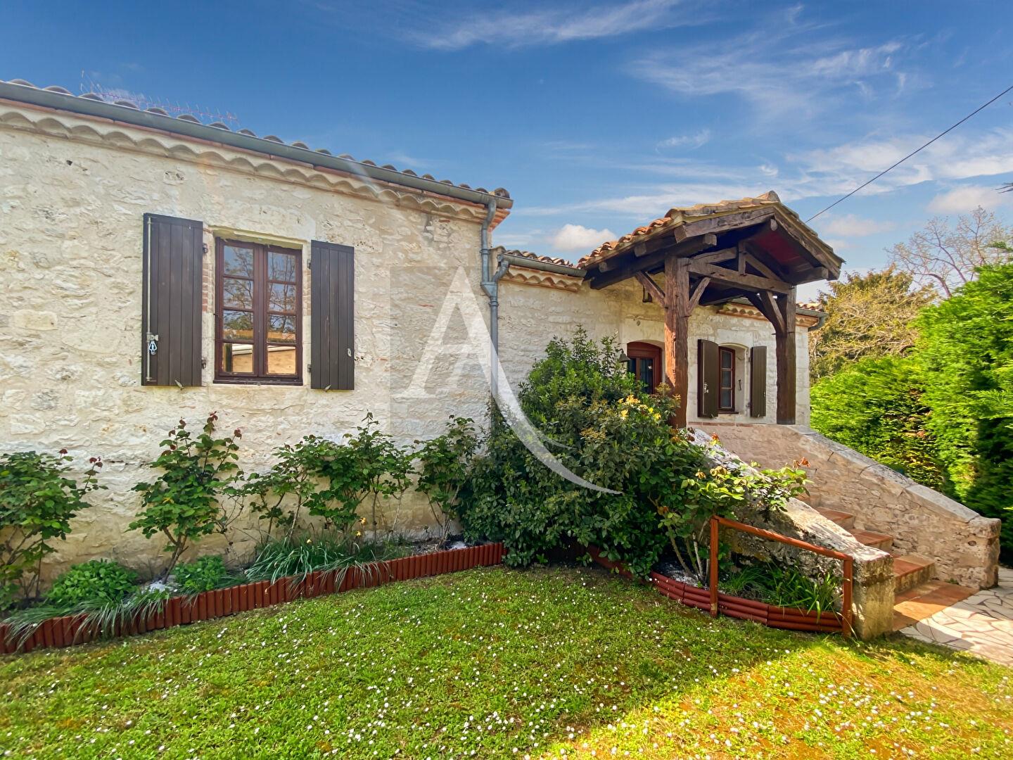 Beautiful stone country house with swimming pool!