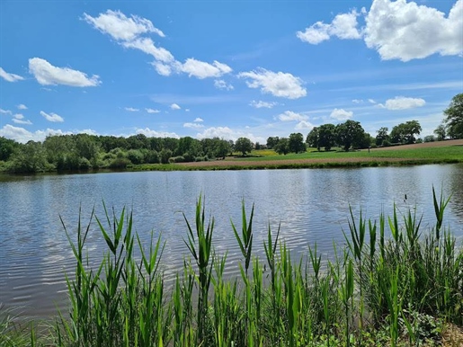 In de buurt van Brenne Park