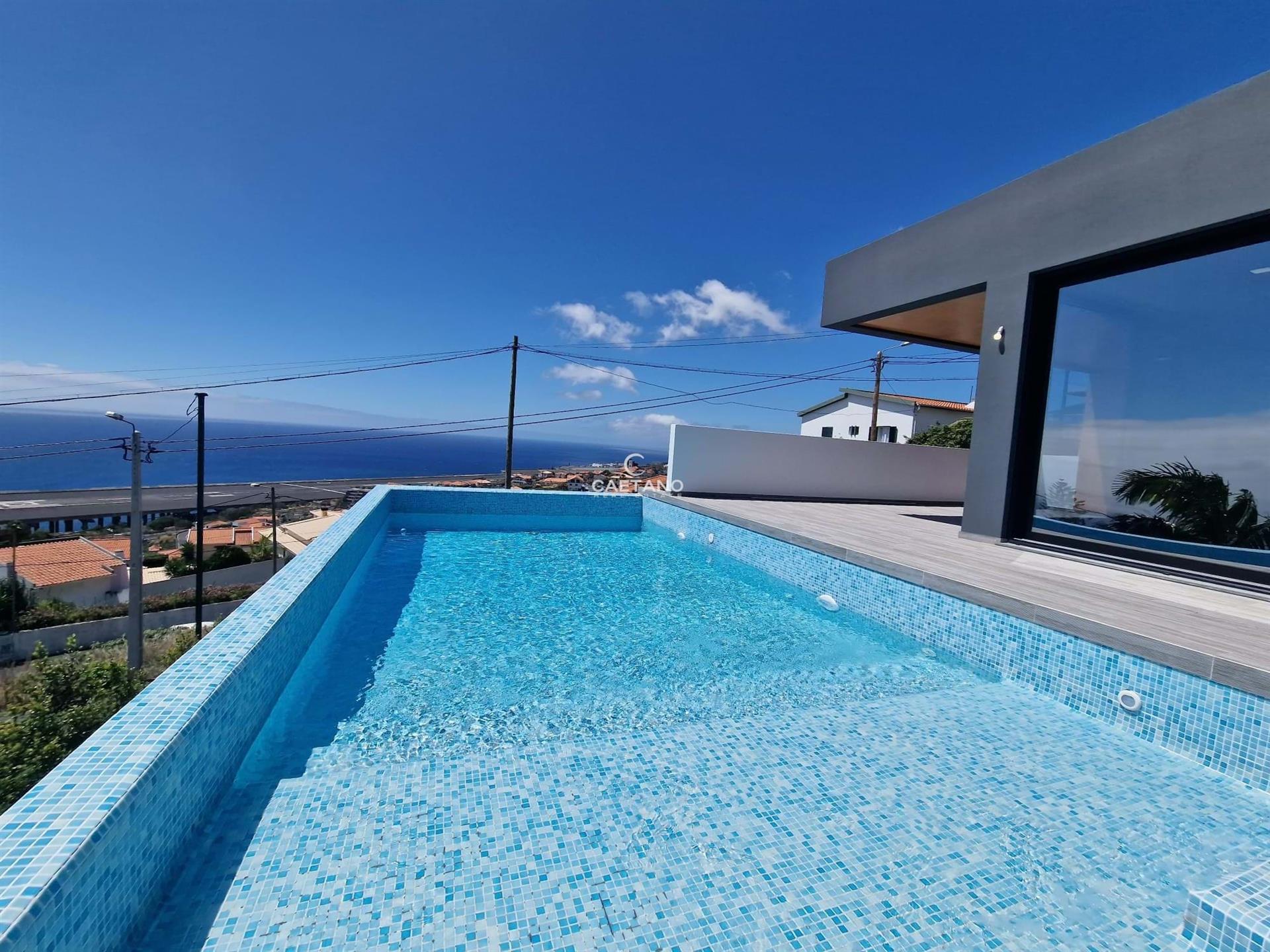 New 3 Bedroom Villa - Água de Pena, Machico