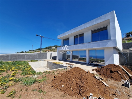 Nieuwe villa met 3 slaapkamers - Prazeres, Calheta