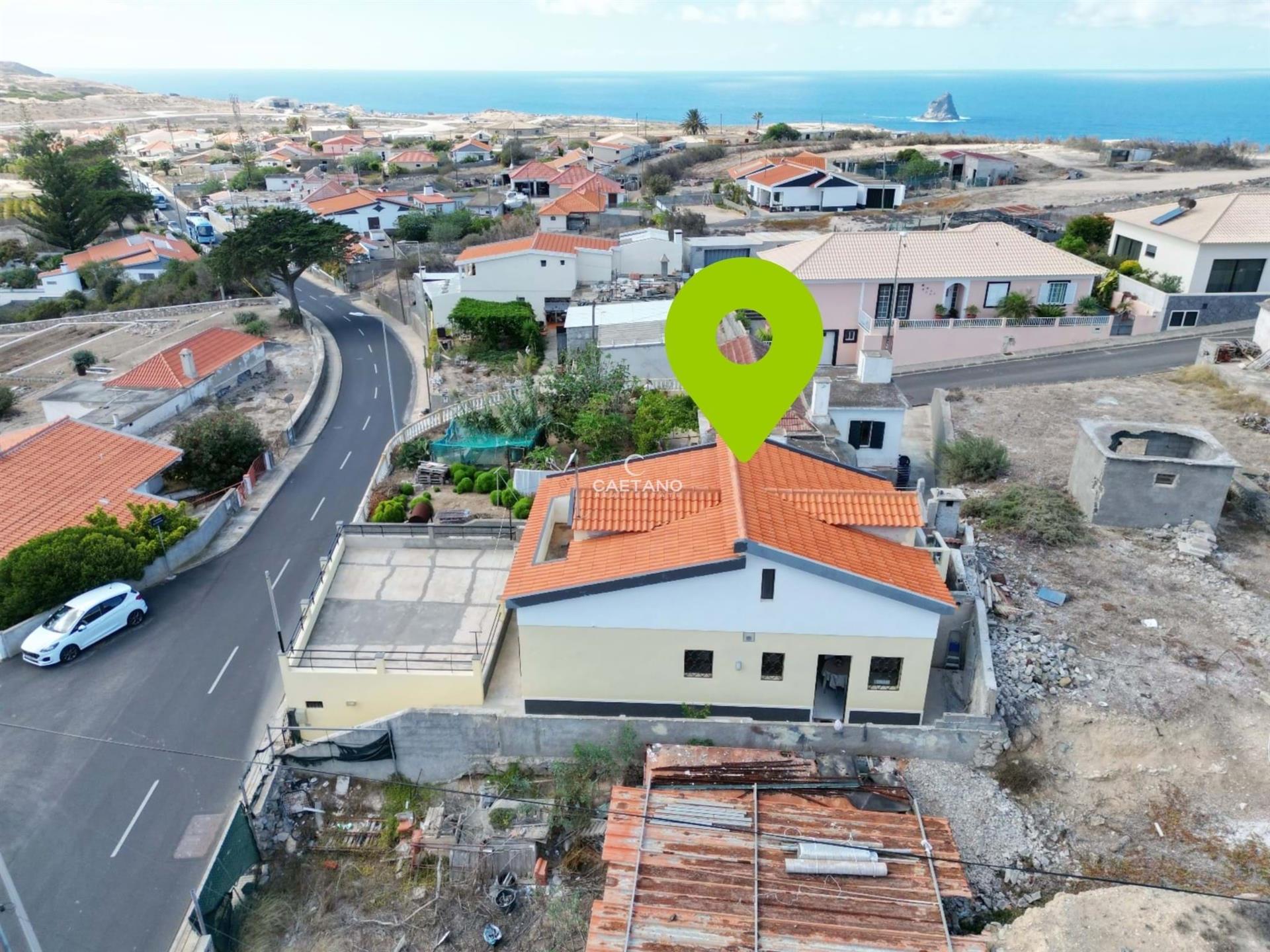 Villa met 2 slaapkamers en garage op 8 minuten van het strand van Porto Santo