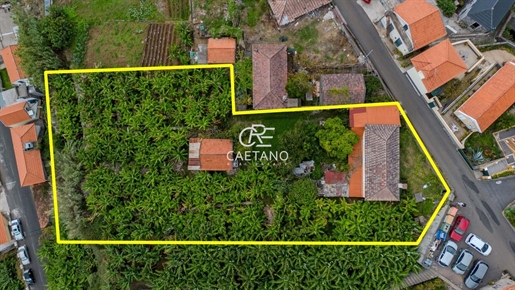 Land with 1753m2 in Calheta with unparalleled views