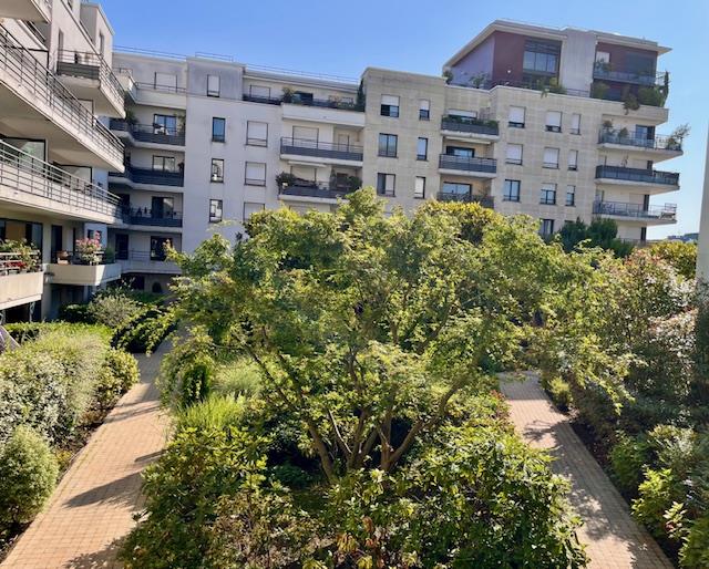 De Vânzare – Apartament de familie perfect pentru expatriați – Issy-les-Moulineaux (92130)