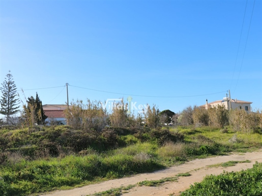 Land with feasibility for construction of 19 detached houses in the center of Sagres