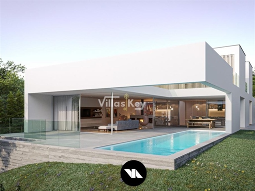 Villa avec piscine à quelques minutes de la plage Porto de Mos/Lagos