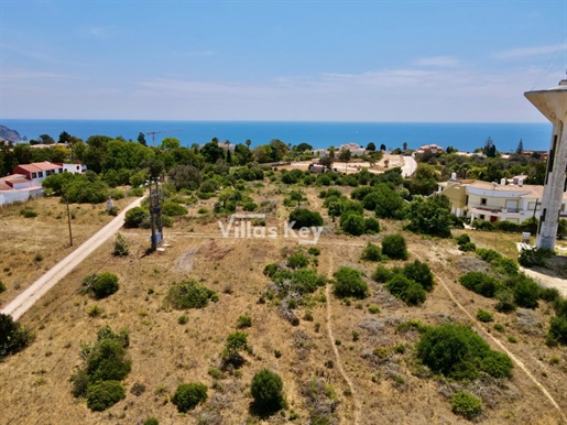 Building plot with sea view