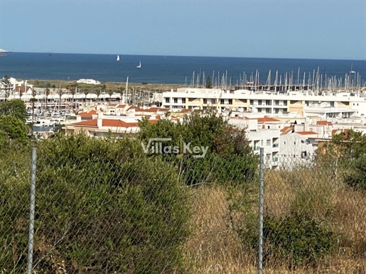 13000M2 ziemi ze wspaniałymi widokami na miasto i Meia Praia, Lagos Algarve
