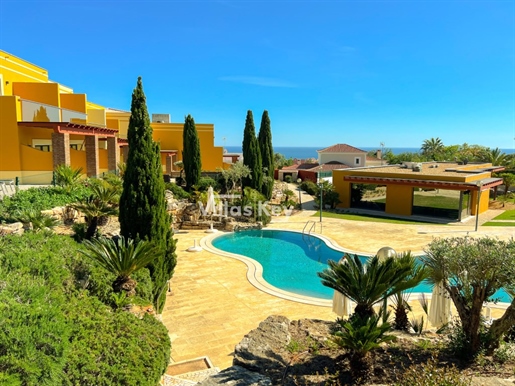 1+1 Schlafzimmer Haus Mit Meerblick Und Pool Am Strand In Luz, Lagos