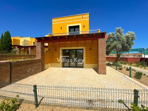 Moradia T1+1 Com Vista Mar E Piscina Junto À Praia Em Luz, Lagos