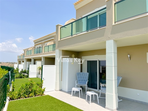 T3 duplex semi-detached villa with pool in Boavista, Lagos