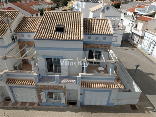 Große Haus mit 2 Schlafzimmern und herrlichem Blick auf die Landschaft in Manta Rota/ Vila Nova de C