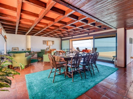 Villa avec une excellente vue sur la mer, 6 chambres à 5 minutes à pied de la plage de Carvoeiro.