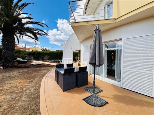 Villa de 3 dormitorios con piscina, jardín y 2 apartamentos de 1 dormitorio en Lagos/Algarve/Portuga