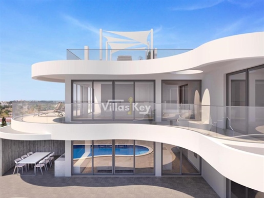 Luxury villa minutes from Porto de Mós Beach, Lagos