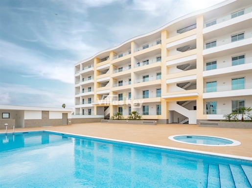 Apartamento de 3 dormitorios en venta con vistas al puerto deportivo de Lagos