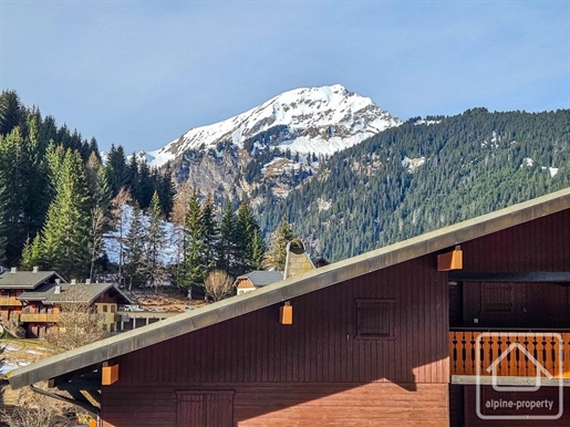 A charming chalet located in a prime position by the main ski lifts.