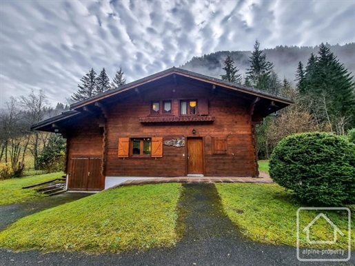 A modern 4 bedroom chalet in a quiet, desirable location.