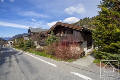 Ideally situated 3 bedroom chalet in a small development with swimming pool and spa.