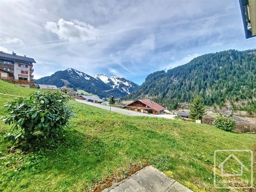 A modern and spacious 3 bedroom apartment very close to the centre of Chatel.
