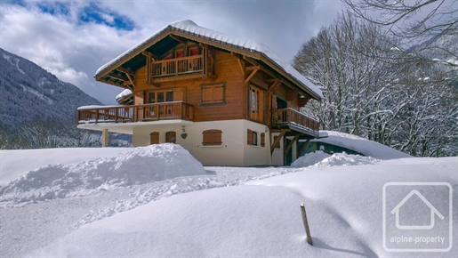 Superb 5 bedroom chalet with uninterrupted views.