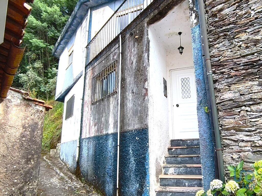 Home / Villa met 3 Kamers in Semide e Rio Vide met 200,00 m²