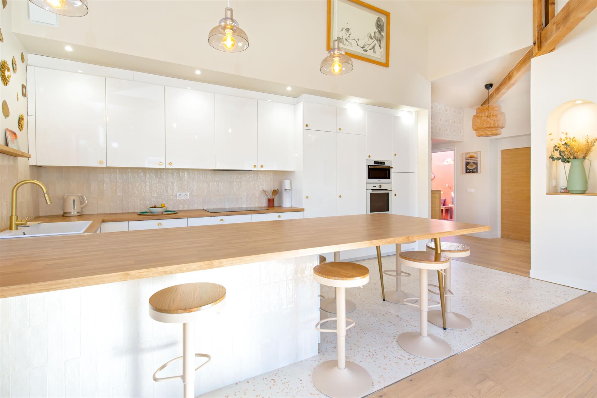 Exceptional apartment of 160m2 with terrace in the city center