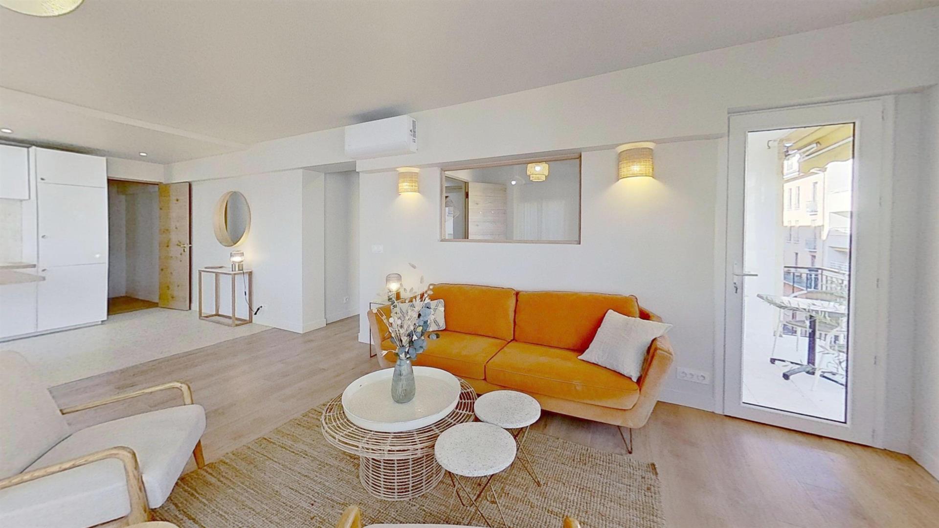 Unique Apartment in the Heart of Saint-Raphaël