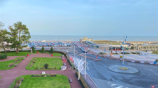 Crossing Apartment With Sea View For Sale In Dieppe