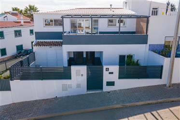 Stunning 4-bedroom house in Portimão, Algarve