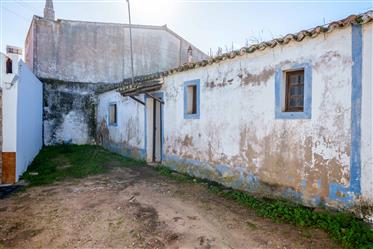 Transforme esta Propriedade  na sua nova casa ou investimento,  Lagoa, Algarve.