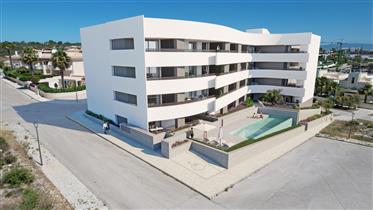 Condominium de luxe à 300 mètres de la plage de Porto Mós à Lagos 