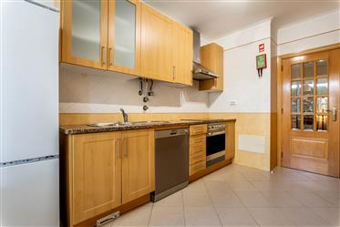 Modern 2 Bedroom Apartment In The Center Of Alvor With Parking Space In The Garage!