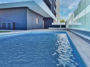 New Luxury two Bedroom Apartment with Privileged View in Alto do Quintão. Opportunity!