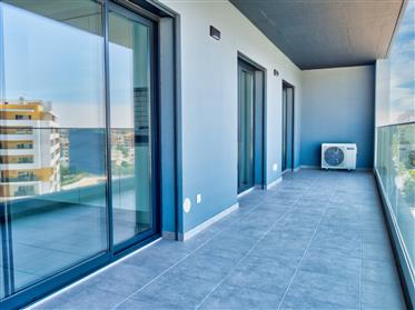 New Luxury two Bedroom Apartment with Privileged View in Alto do Quintão. Opportunity!