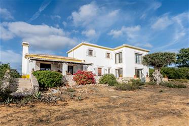  Descubra a sua casa de sonho no Algarve  " Casa para Além do Mar " 
