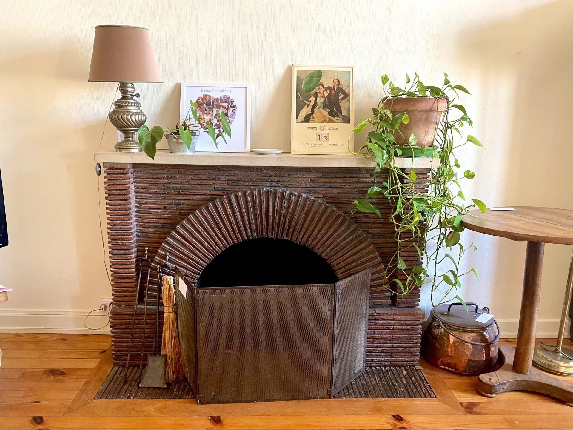 Rare large apartment with views of La Rochelle's Old Port !