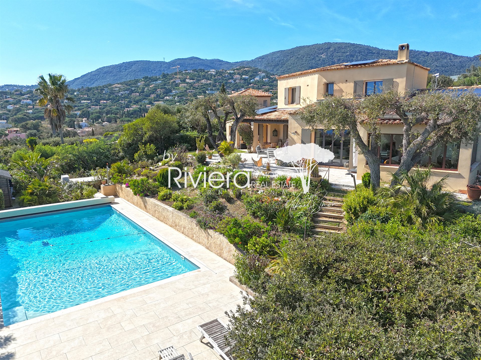 Maison à vendre, 198m², Cavalaire-sur-Mer
