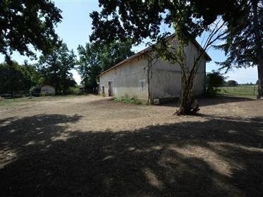 Bauernhaus in der Landschaft von Gersoise
