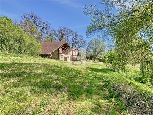 Country Property - 1 Ha - Pond And Swimming Pool