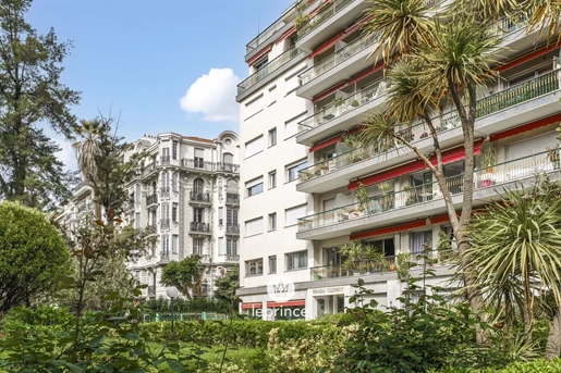 Nice Libération / Apartamento de 3 quartos com terraço Renovado