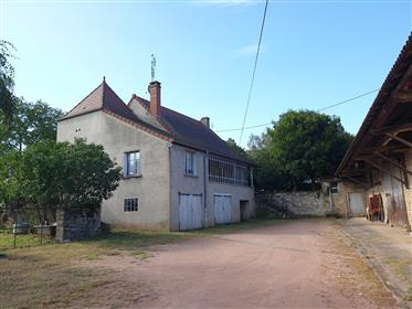 Old farmhouse on 6,322m².