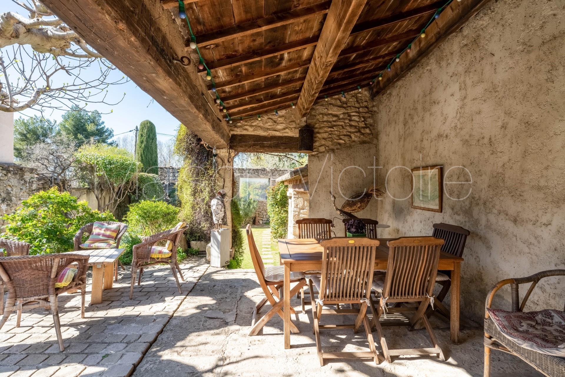 Ferme pittoresque du XVIIIe siècle avec jardin et piscine